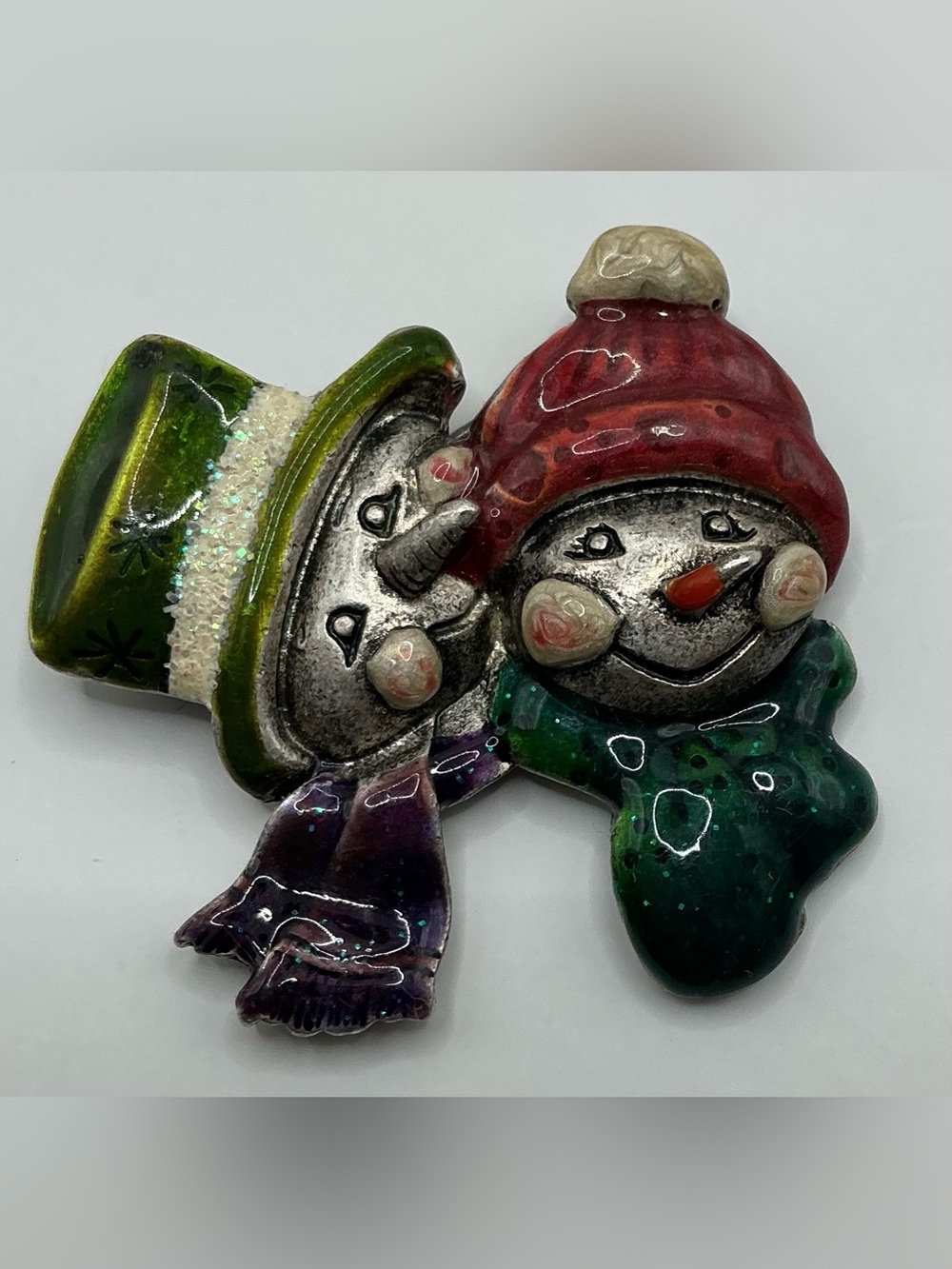 VINTAGE PEWTER ENAMELED SNOWMAN COUPLE BROOCH